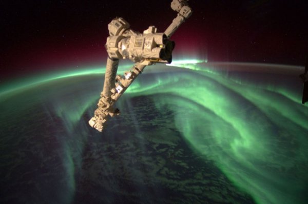 Північне сяйво з космосу, фотографія NASA/Joe Acaba