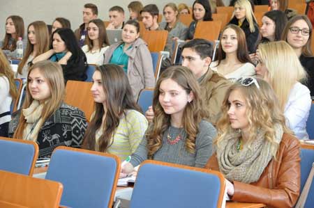 В Івано-Франківську телеканал 1+1 провів майстер-клас для студентів-журналістів