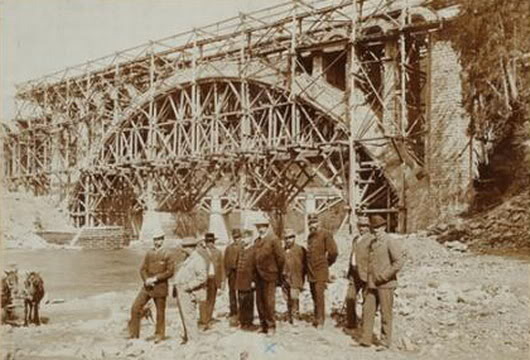 Яремче на будові мосту 1894-1896