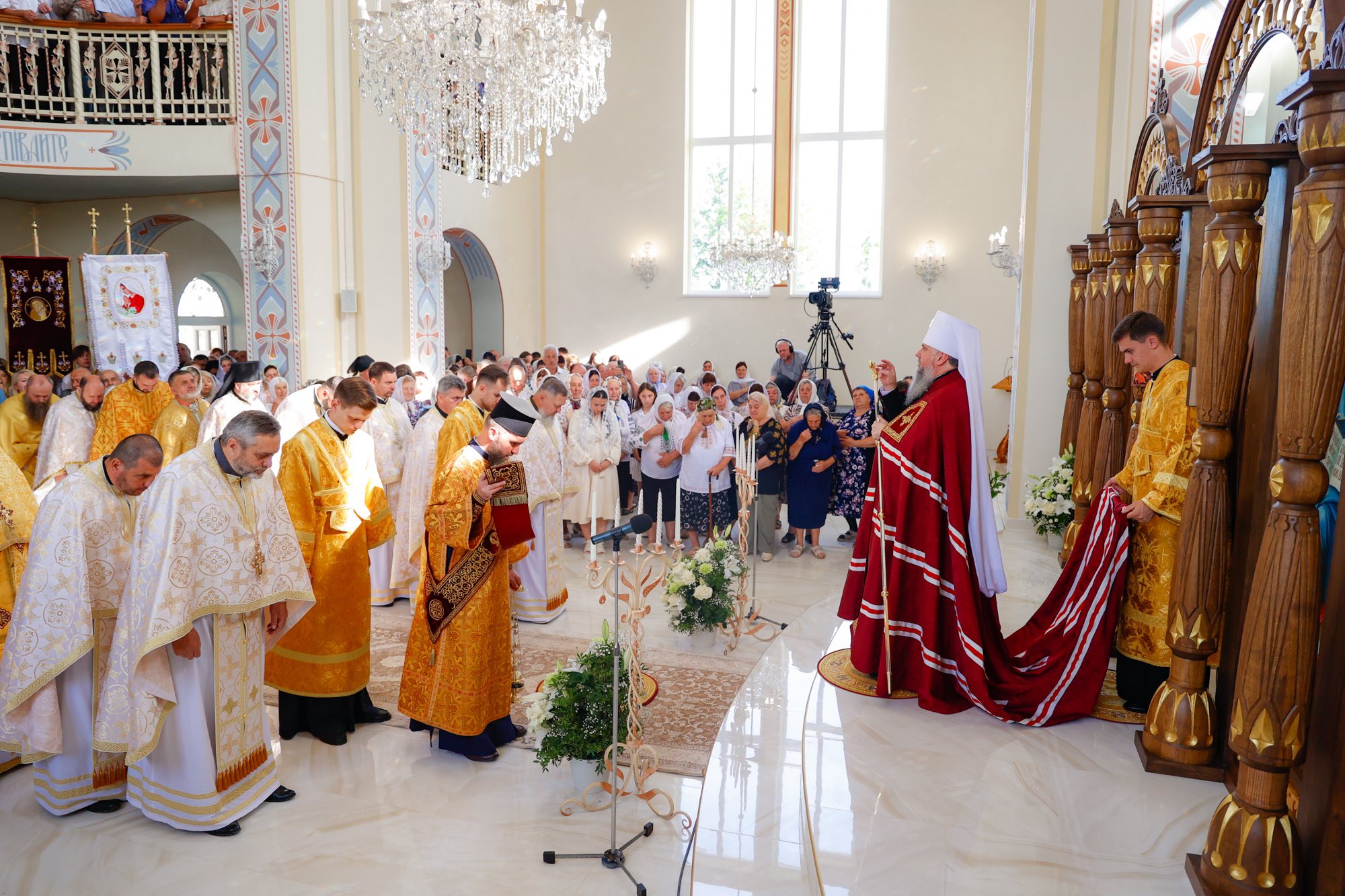 На Івано-Франківщині освятили новозбудований храм (ФОТО)