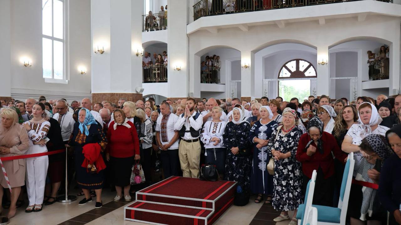 На Прикарпатті освятили храм Всіх Святих Українського Народу (ФОТОРЕПОРТАЖ)
