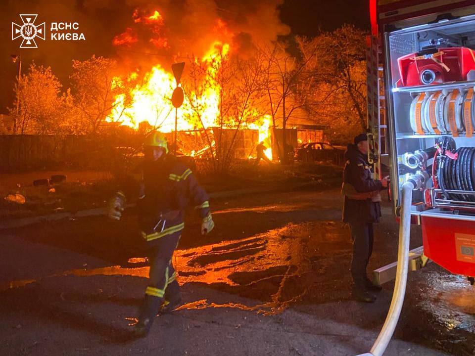 Окупанти атакували Київ: є загиблі та постраждалі (ФОТО)