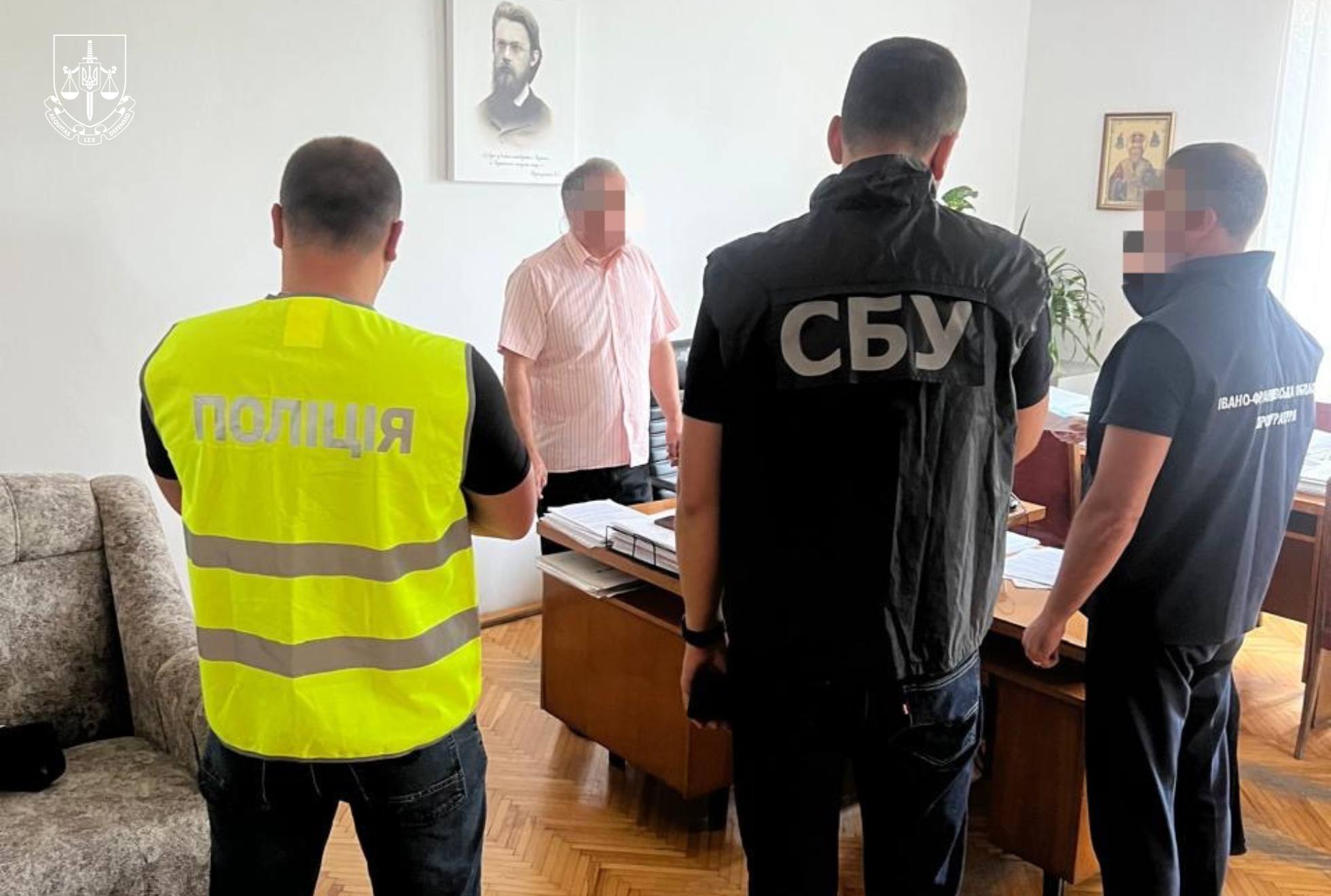 На Прикарпатті директору НААН оголосили підозру через збитки державі на 22 мільйони гривень (ФОТО)