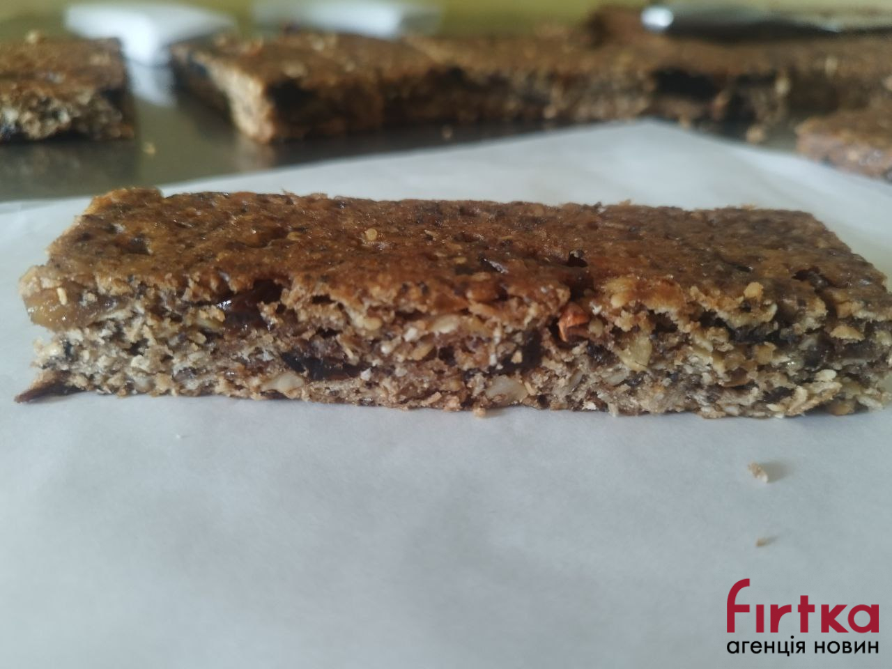 Енергетичні батончики для фронту: як в Івано-Франківську парафія Матері Божої Неустанної Помочі згуртувалась, щоб допомагати ЗСУ