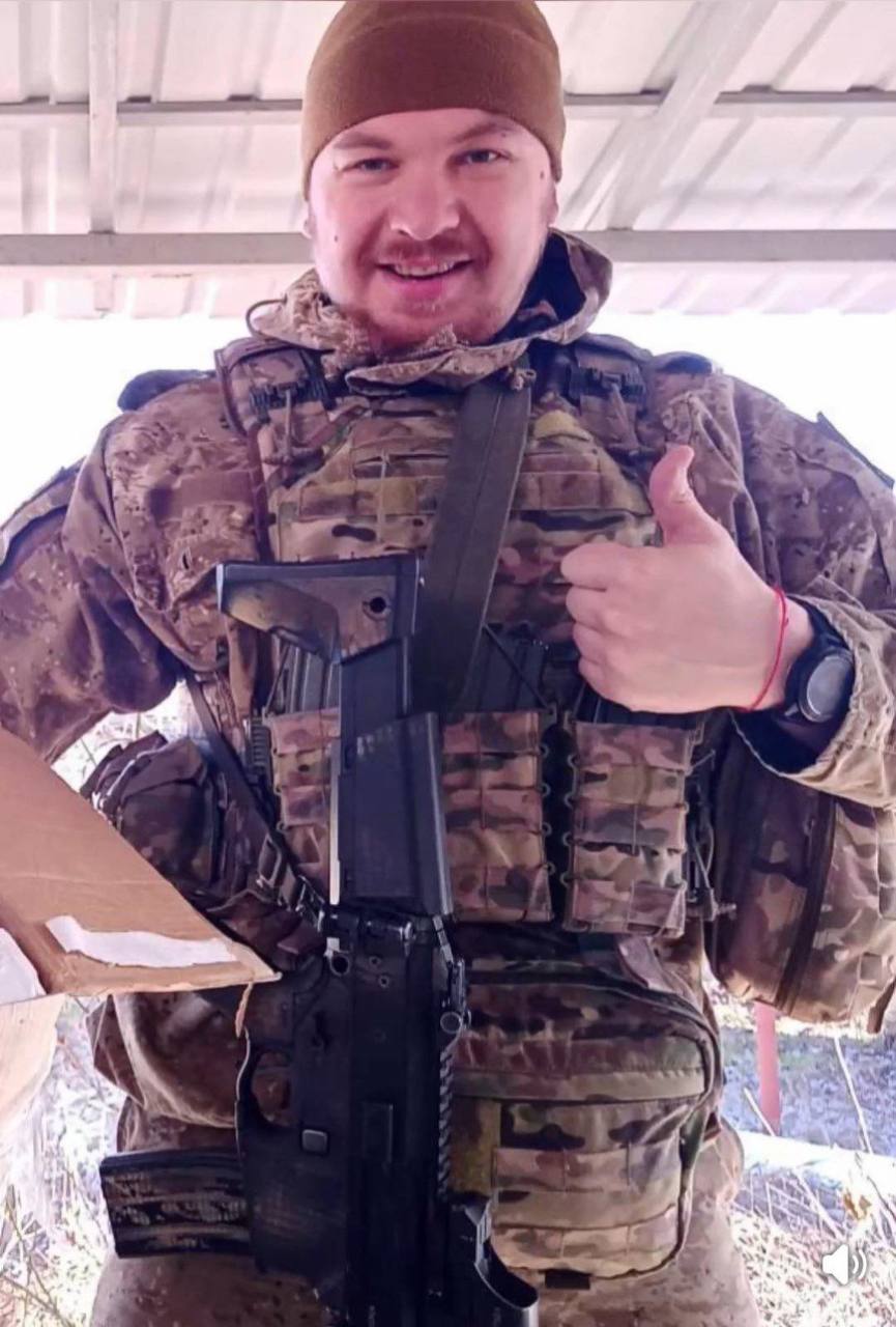 Помер звільнений з полону український захисник Дмитро Шаповалов