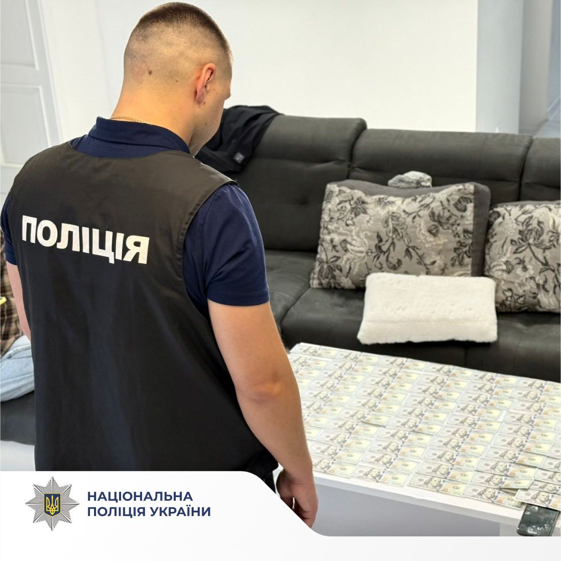 «Знімав з розшуку за гроші»: на Прикарпатті викрили начальника РТЦК (ФОТО)
