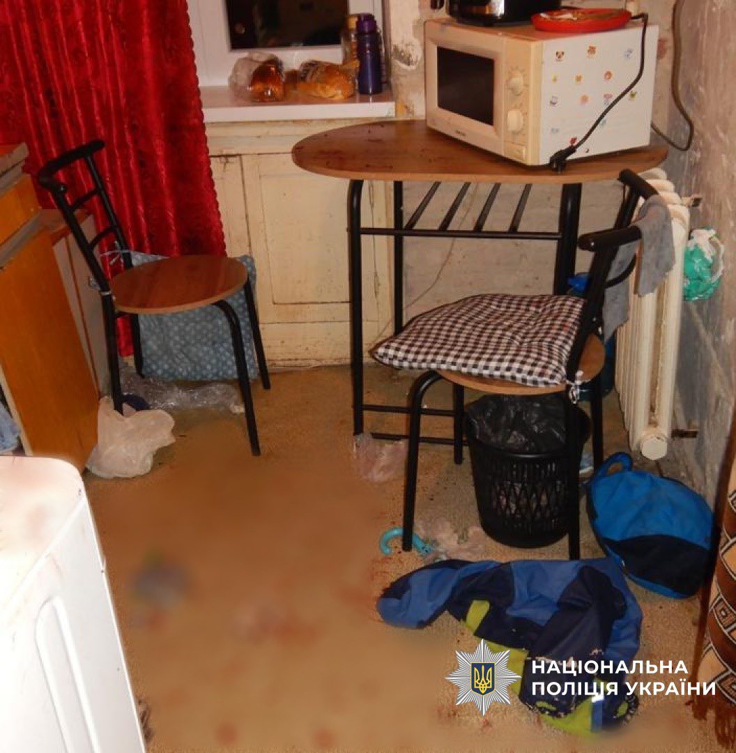 В Івано-Франківську затримали чоловіка, який поранив дружину ножем (ФОТО)
