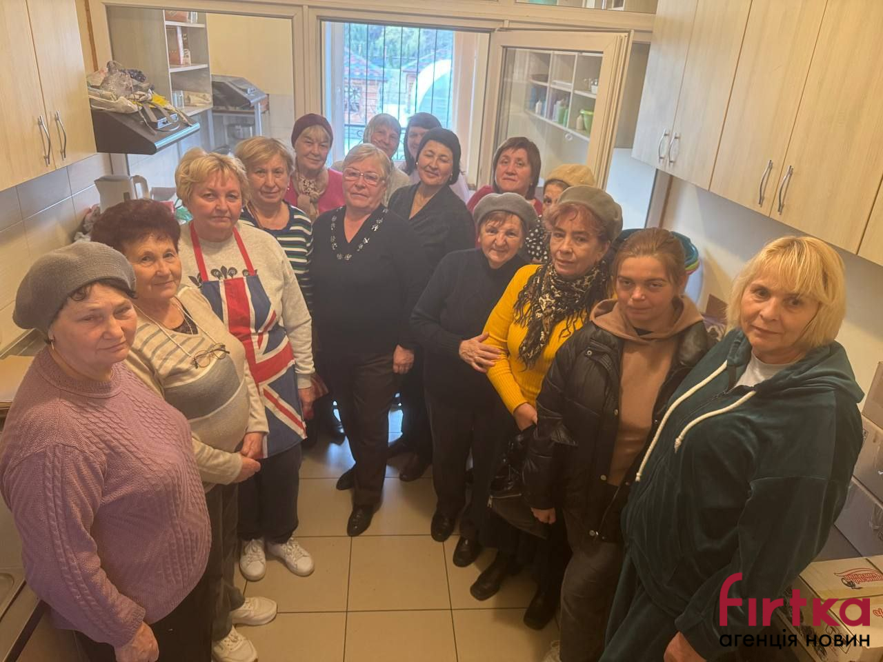 Енергетичні батончики для фронту: як в Івано-Франківську парафія Матері Божої Неустанної Помочі згуртувалась, щоб допомагати ЗСУ