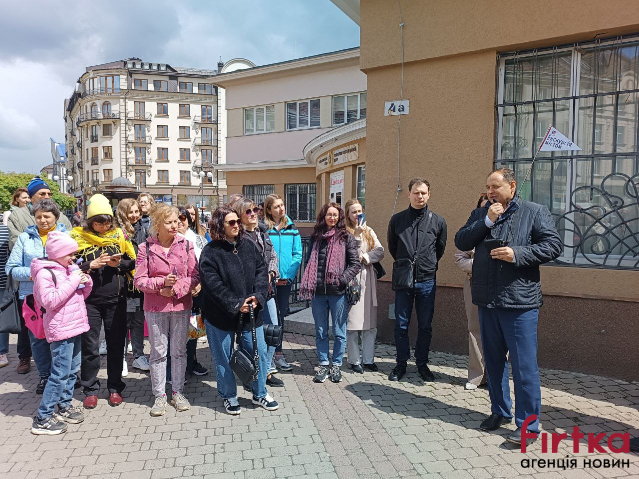 Від Ратуші до Бастіону: мер Івано-Франківська провів екскурсію містом (ФОТО)