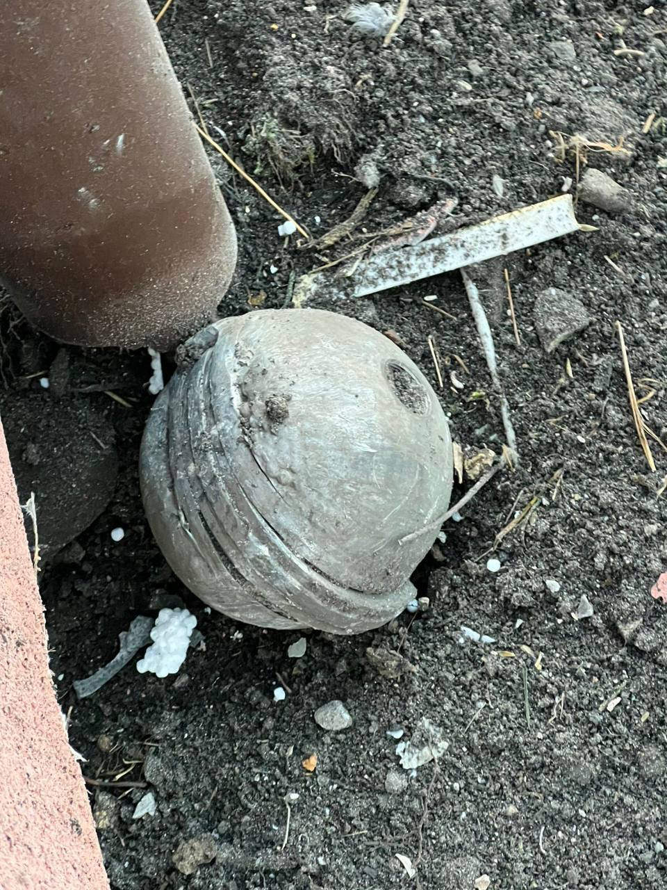 На Прикарпатті попереджають про небезпечні предмети після російської атаки