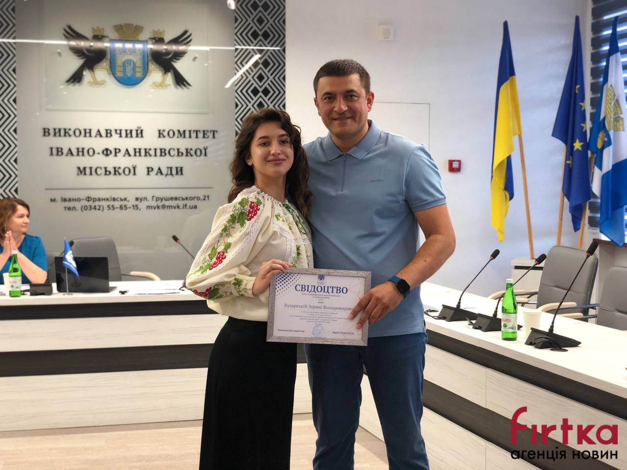 В Івано-Франківську нагородили студентів, які пройшли стажування в Асоціації міст України (ФОТО)