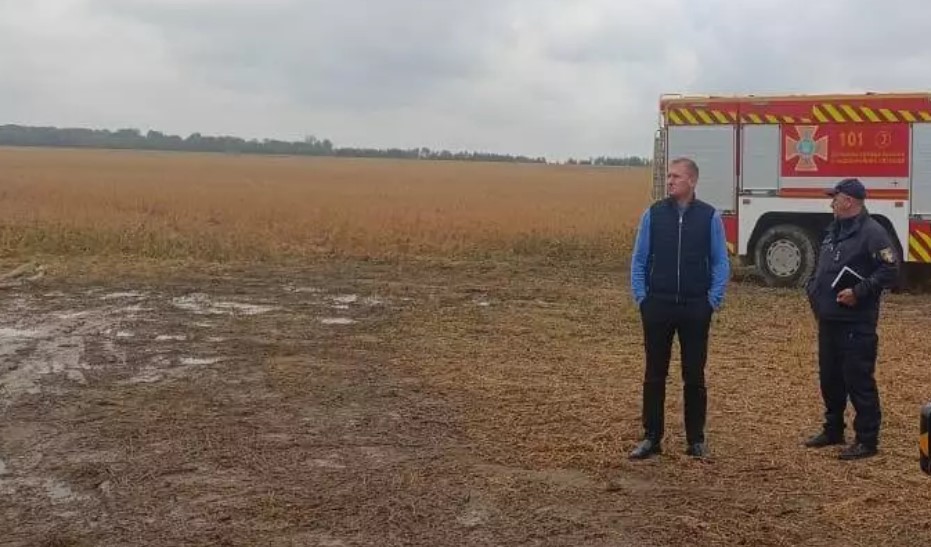 Горіло побутове сміття: на Прикарпатті загасили пожежу на полігоні з відходами (ФОТО)