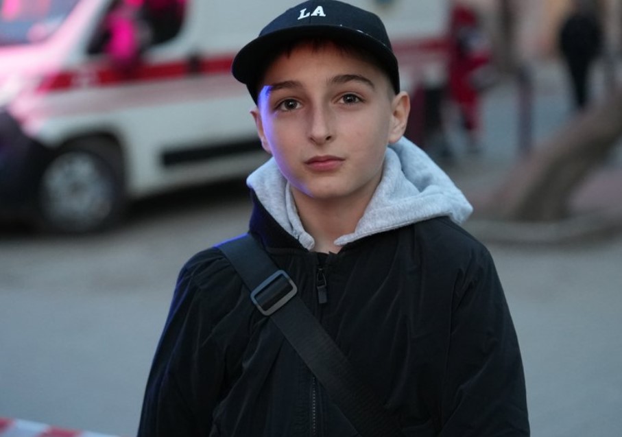 «Якби не залишилася на 15 хвилин у залі, то потрапила б під вибух»: що розповідають очевидці про удар рф по Івано-Франківську