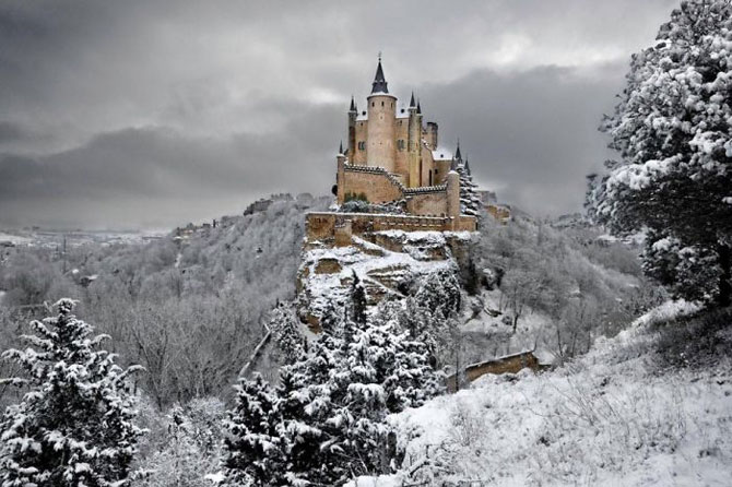 Самі казкові замки Європи, які обов'язково потрібно відвідати