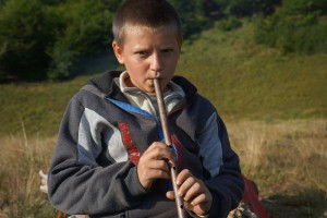 Наш ранішній гість грав нам на сопілці