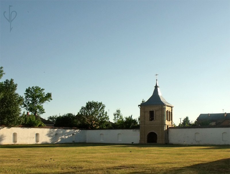 TjeUBRuI-18