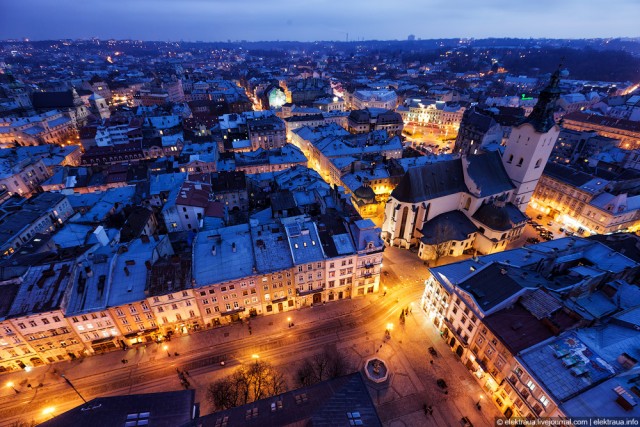 night-lviv-top-view