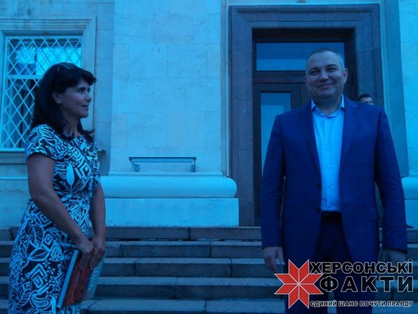 Дети участников АТО из Ивано-Франковской области больше получаса ждали губернатора Херсонщины Путилова