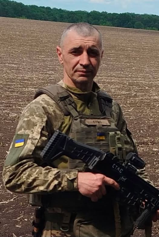 Солдат Віталій Сташко