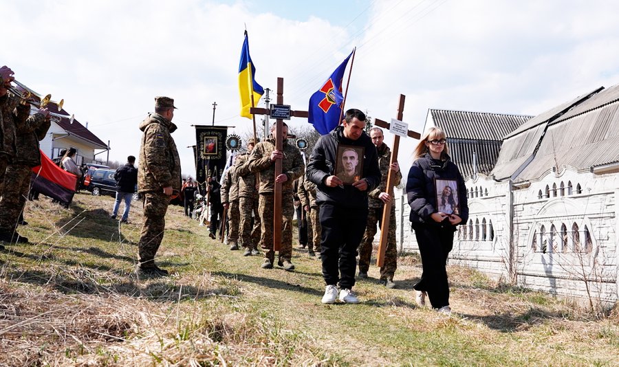 Похорон Володимира та Анелі Шкрумеляків, Івано-Франківщина, 26 березня 2026 року