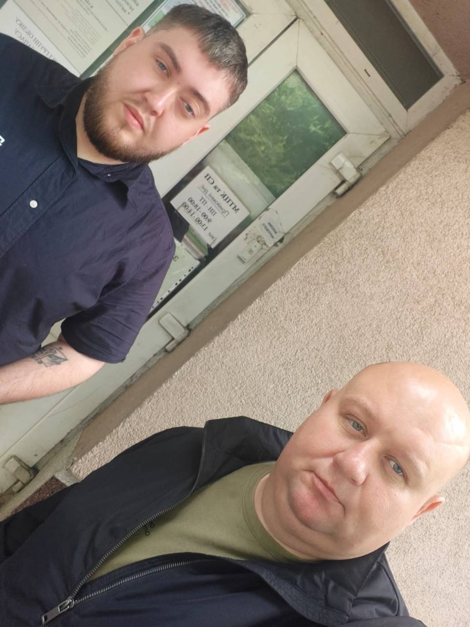 на фото: Віталій Вербовий та громадянин