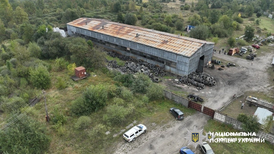 фото з матеріалів справи