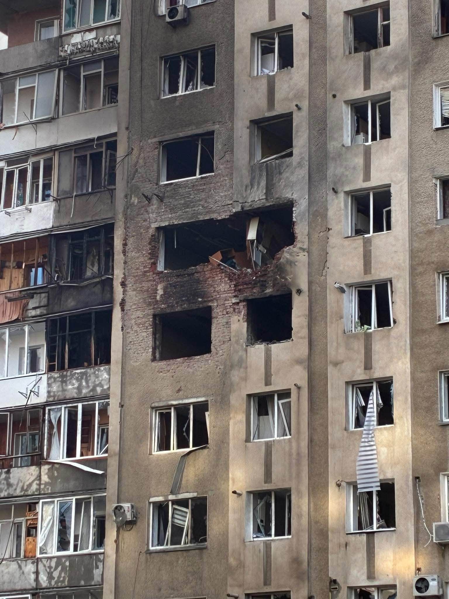 фото будинку до відновлювальних робіт