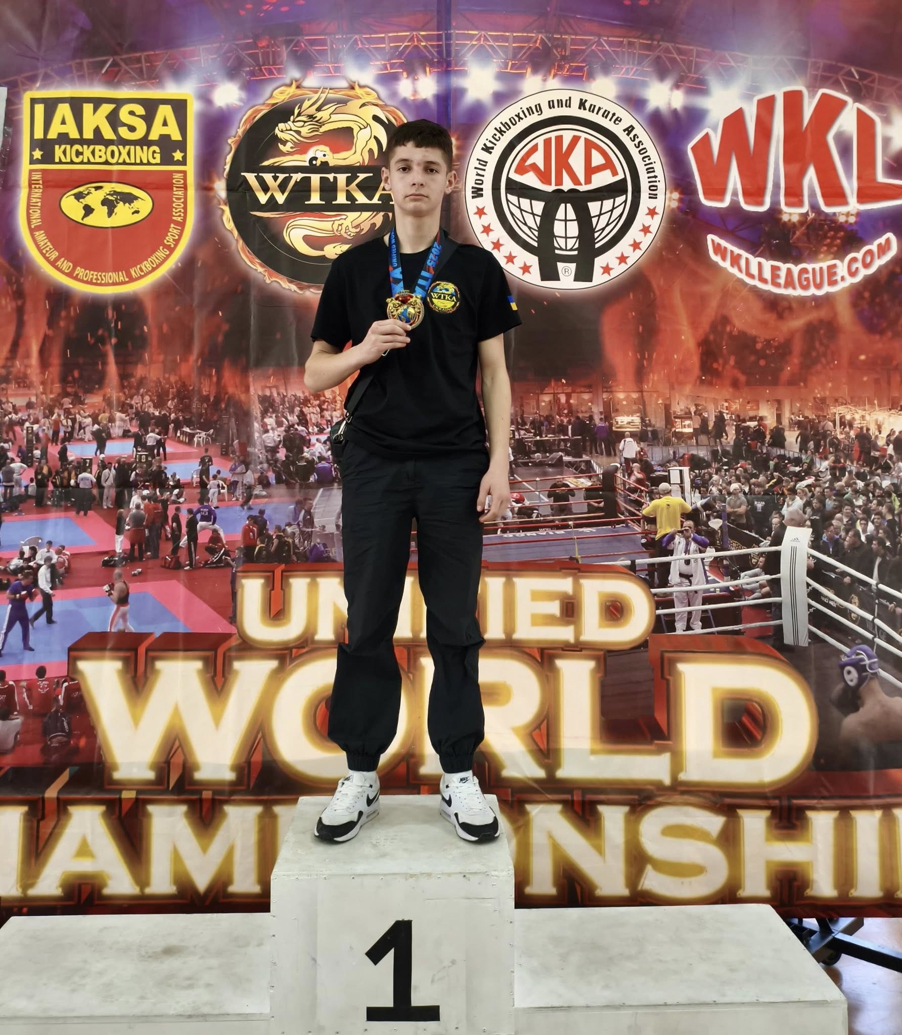 переможець