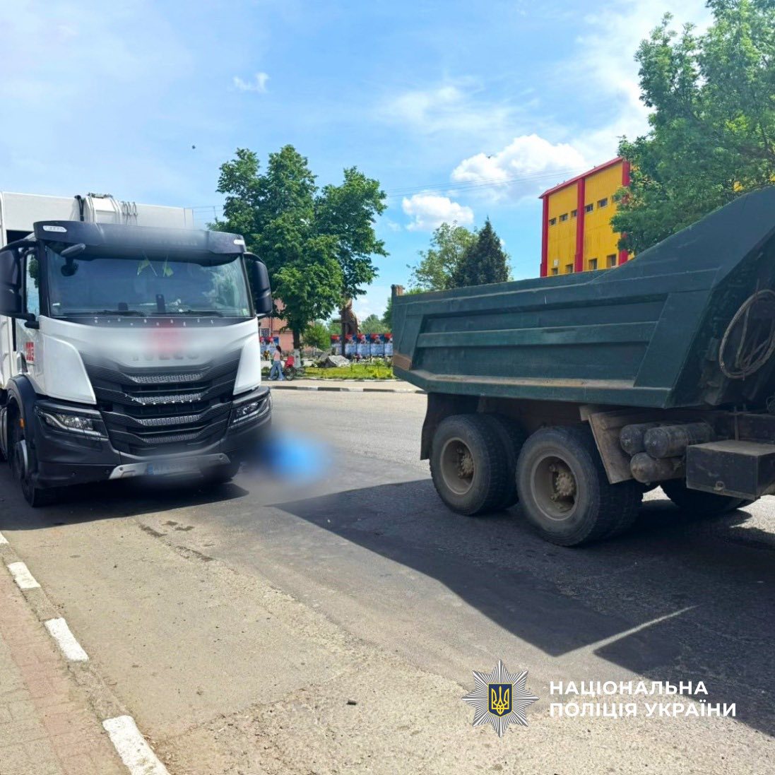 фото: з місця аварії
