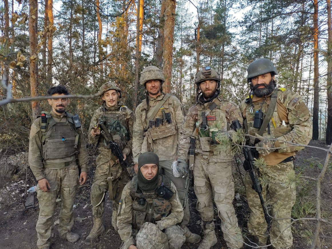 Сергій та побратими